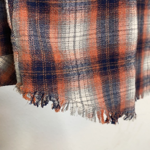 Democracy Women's Orange & Blue Plaid Button-Down Shirt Frayed Hem size Large - Picture 4 of 9
